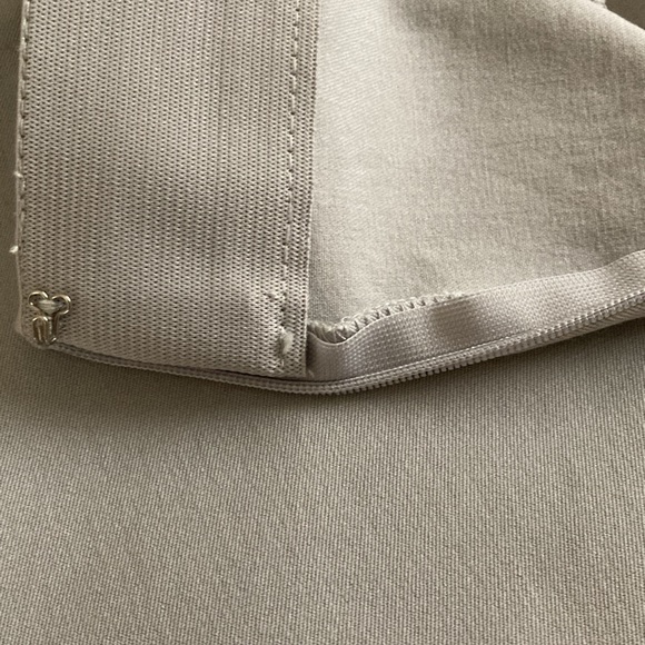 Light Grey Pants with Side Zipper By Alfani size 16 - Picture 9 of 9